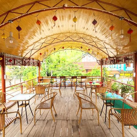 Hoang Anh Hostel Meo Vac 外观 照片